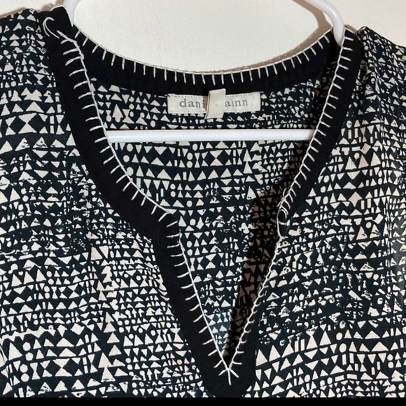 Daniel Rainn Tank Top Embrodiered Small - Picture 3 of 6